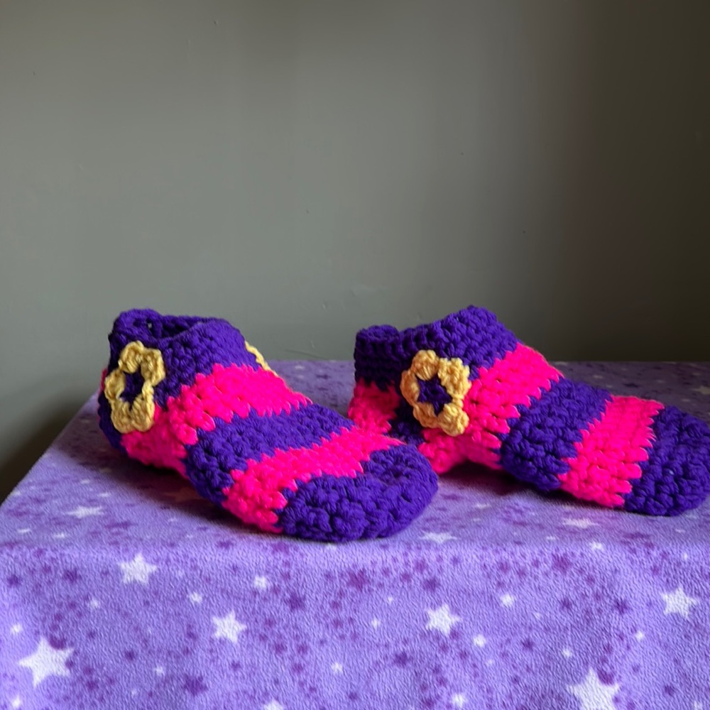 Crochet warm sleep booties for cold winter feet size 8 to 8.5 new
